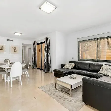 Gorgeous Apartment, 3br With Pool And Terrace Lägenhet *